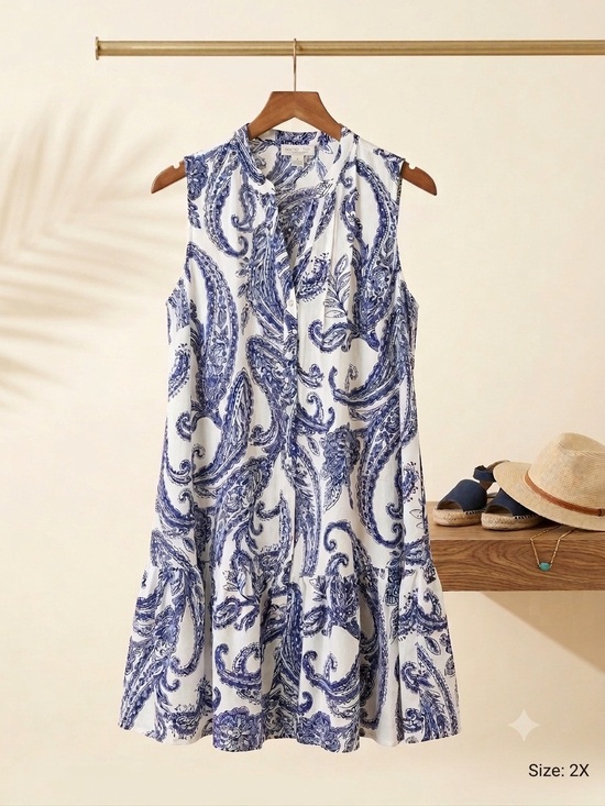 Rachel Zoe Dresses & Skirts - Rachel Zoe White and Navy Paisley Button-Front Ruffle Hem Dress w Pockets